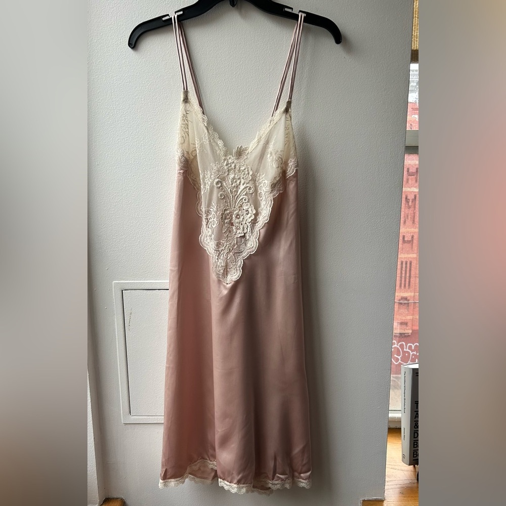 L Verena LACE Nightgown Light Pink Cream Lace VTG w tags
